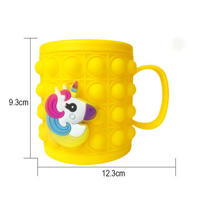 An toàn và hiệu quả cho trẻ em Silikon có thể tháo ra hình ảnh hoạt hình chèn trẻ em tình yêu bàn chải đánh răng Mug